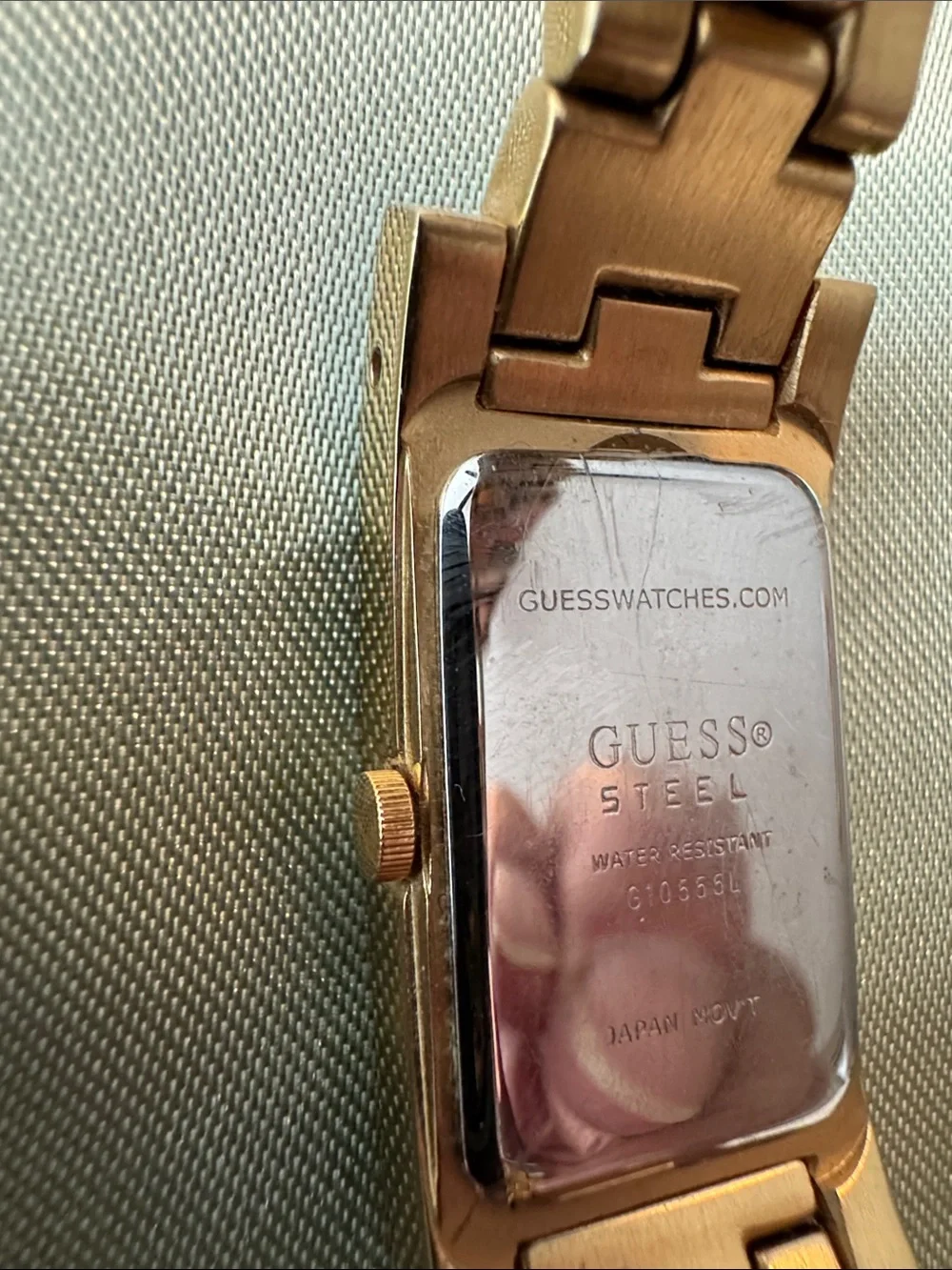 Guess shiny gold